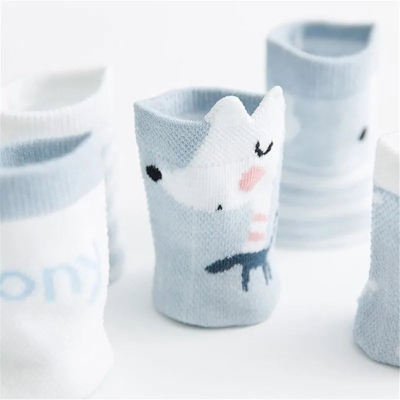 Niedliche Baby Socken mit Tiermuster