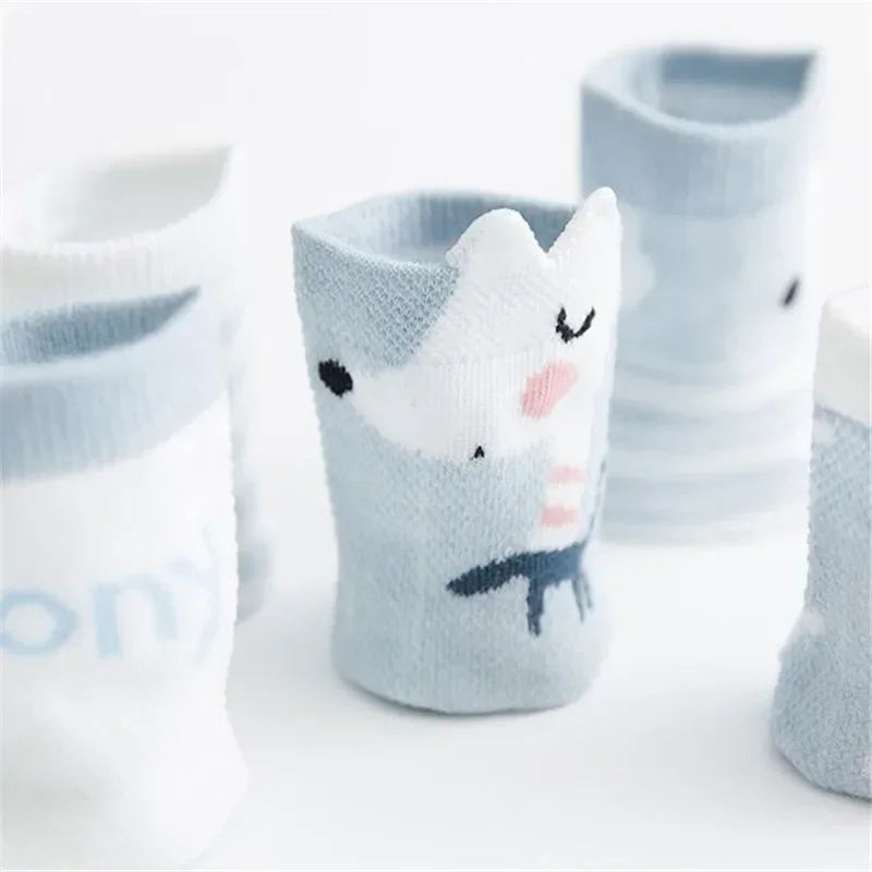 Niedliche Baby Socken mit Tiermuster