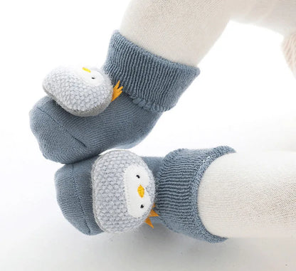 Herbst Winter Baby Mädchen Weiche Baumwolle Terry Boden Socken Neugeborenen 3D Puppe Cartoon Tier Bogen Anti Slip Schuhe für Kleinkind junge Kleidung