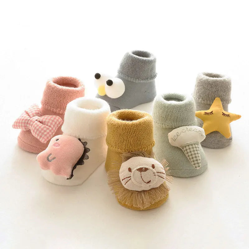 Herbst Winter Baby Mädchen Weiche Baumwolle Terry Boden Socken Neugeborenen 3D Puppe Cartoon Tier Bogen Anti Slip Schuhe für Kleinkind junge Kleidung