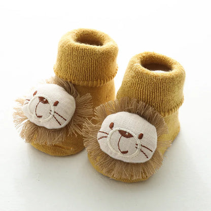 Herbst Winter Baby Mädchen Weiche Baumwolle Terry Boden Socken Neugeborenen 3D Puppe Cartoon Tier Bogen Anti Slip Schuhe für Kleinkind junge Kleidung