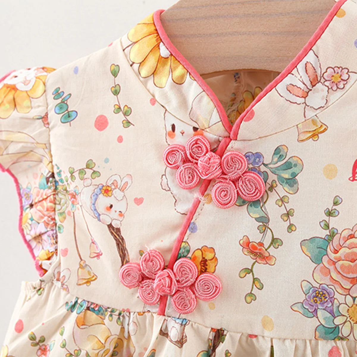 Sommer Kaninchen Qipao